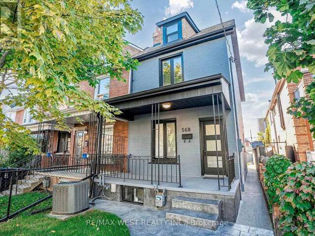 560 PERTH AVENUE Toronto Ontario, M6N 2W7