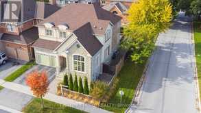 360 STONEBRIDGE DRIVE | Markham Ontario | Slide Image Three