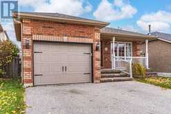 15 SELINE CRESCENT | Barrie Ontario | Slide Image One