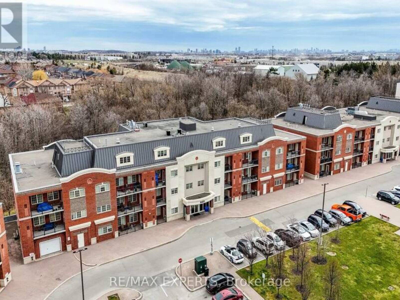 206 - 9451 JANE STREET, Vaughan, Ontario L6A 4H7