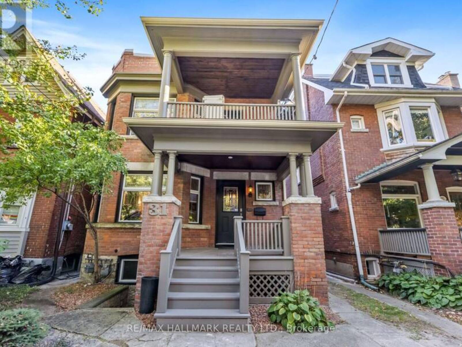 31 HEWITT AVENUE, Toronto, Ontario M6R 1Y4