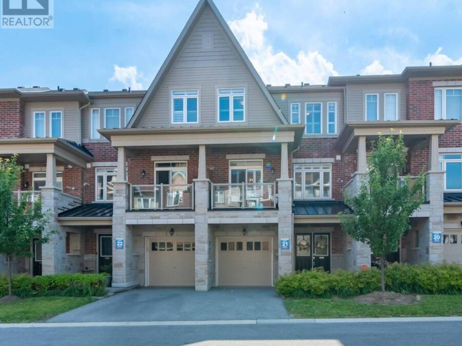 2476 MAYAPPLE CROSSING, Pickering, Ontario L1X 0E6