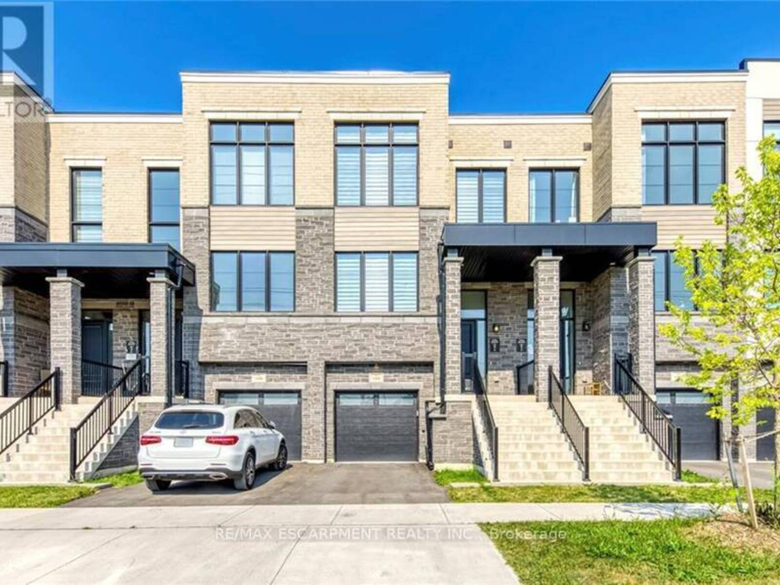 1488 YELLOW ROSE CIRCLE, Oakville, Ontario L6M 5L3