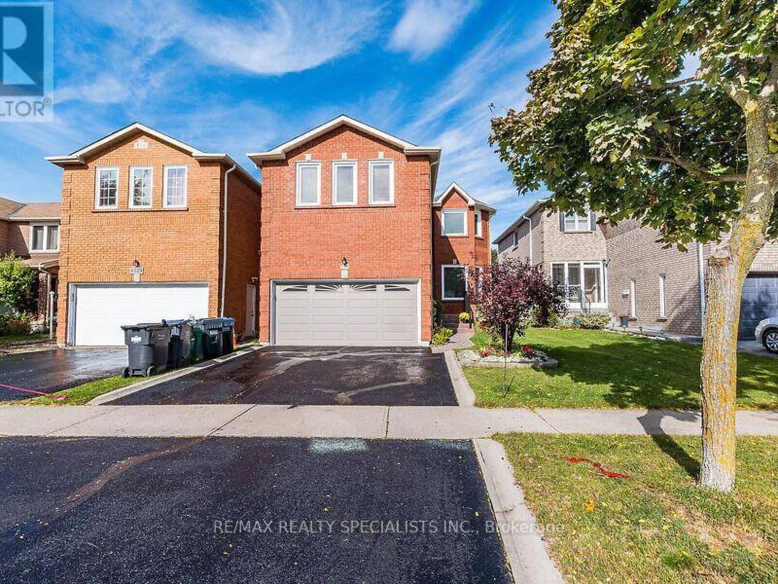 6525 WARBLER LANE, Mississauga, Ontario L5N 6E1