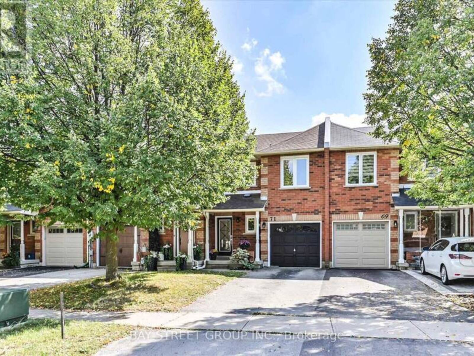 71 SILVERDART CRESCENT, Richmond Hill, Ontario L4E 3T8