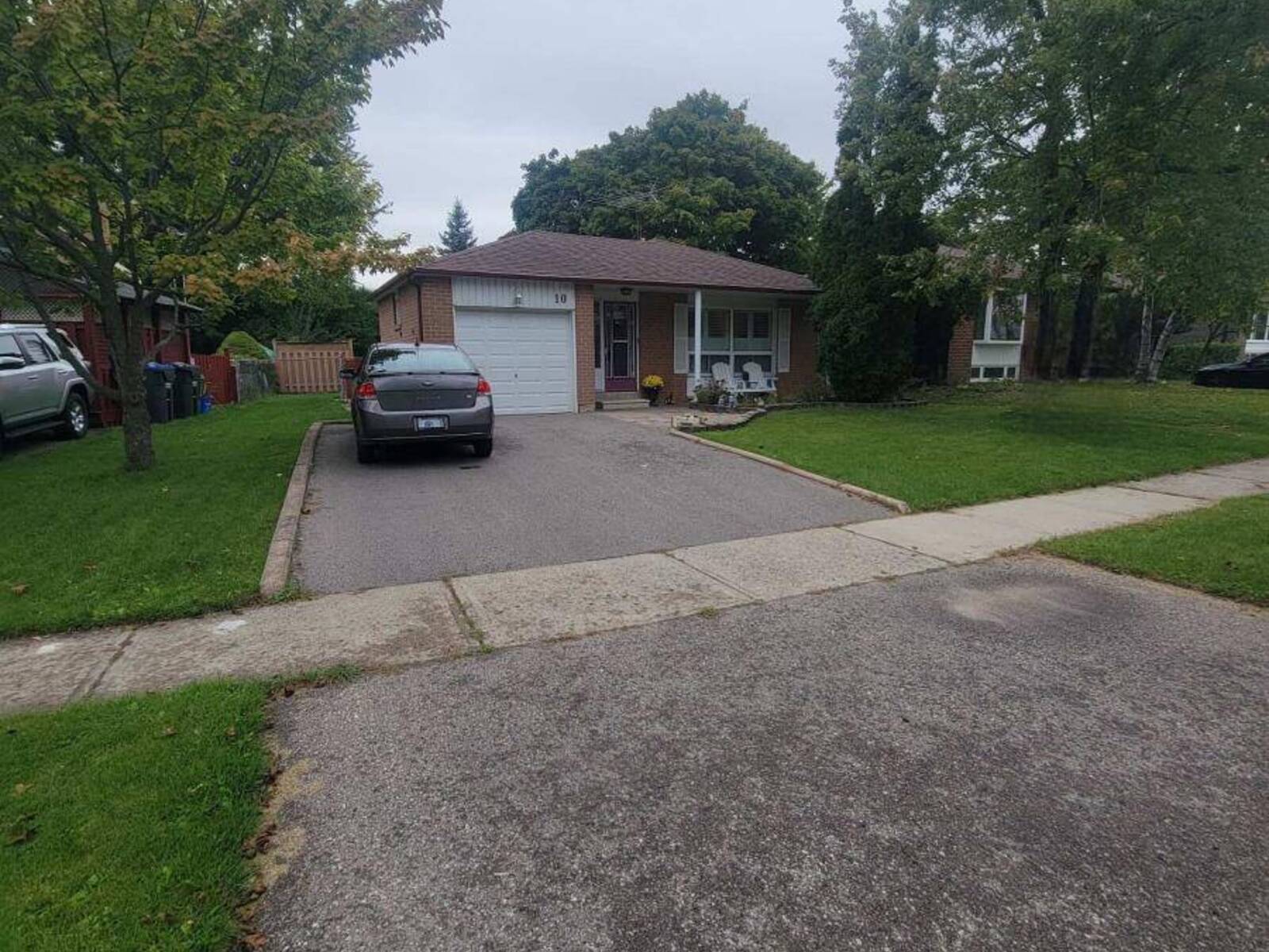 10 ABERDEEN CRESCENT, Brampton, Ontario L6T 2P9