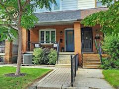 112 ASCOT AVENUE Toronto Ontario, M6E 1G2