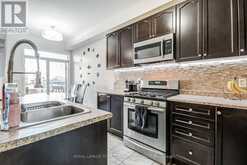 37 LONDON PRIDE DRIVE | Richmond Hill Ontario | Slide Image Nine