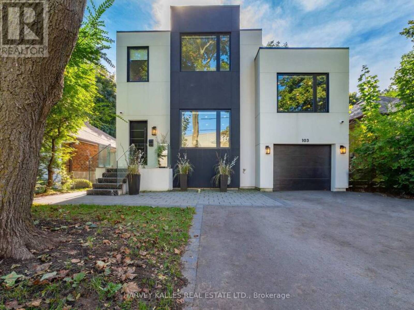 103 BURNCREST DRIVE, Toronto, Ontario M5M 2Z6