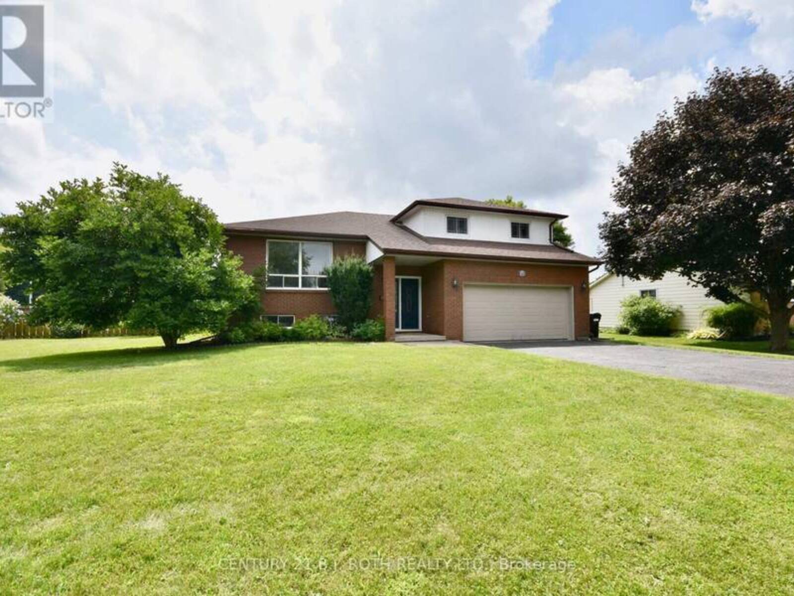 252 NELSON CRESCENT, Innisfil, Ontario L9S 1E7