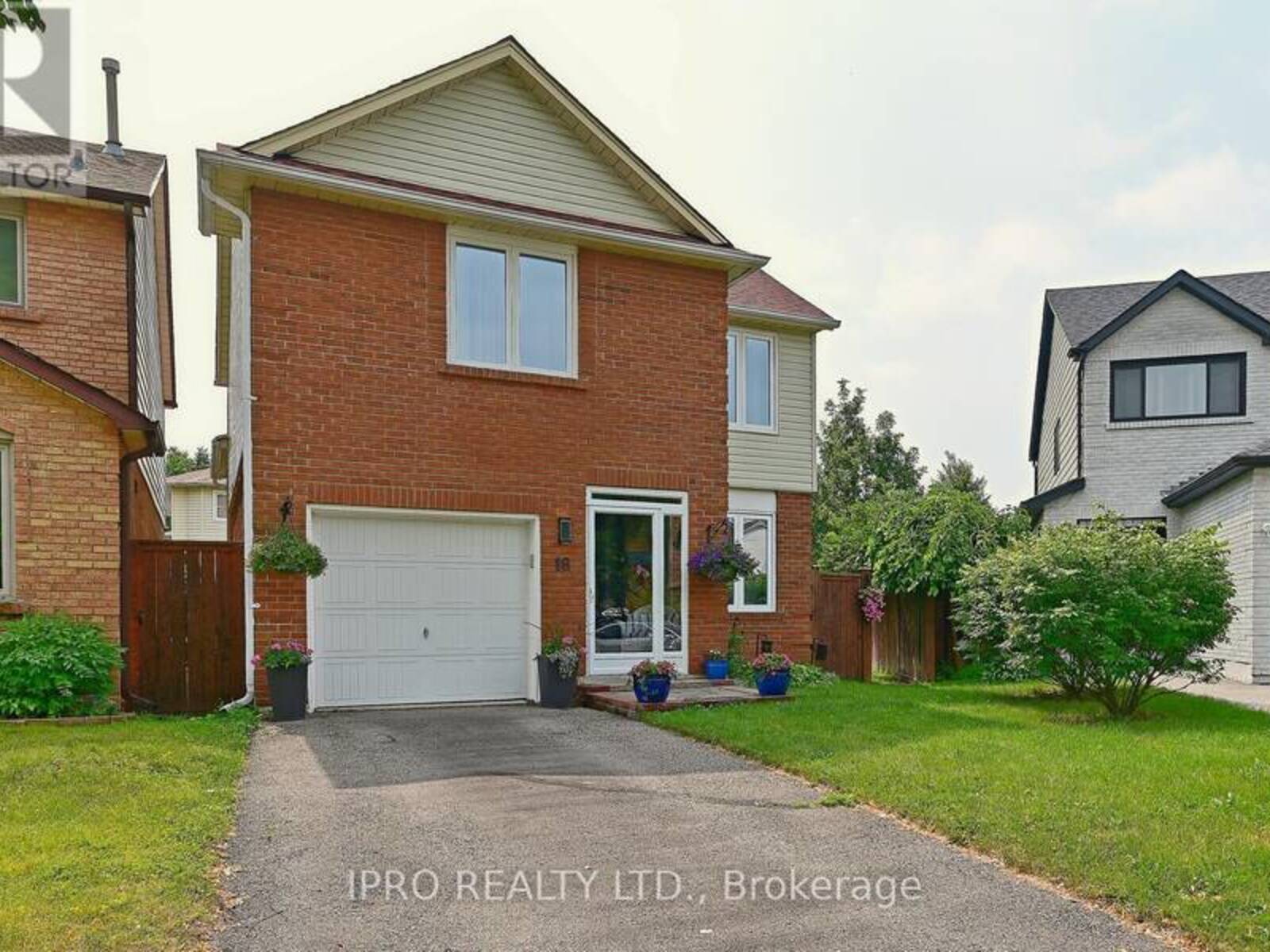 16 BRYANT COURT, Brampton, Ontario L6X 2T1