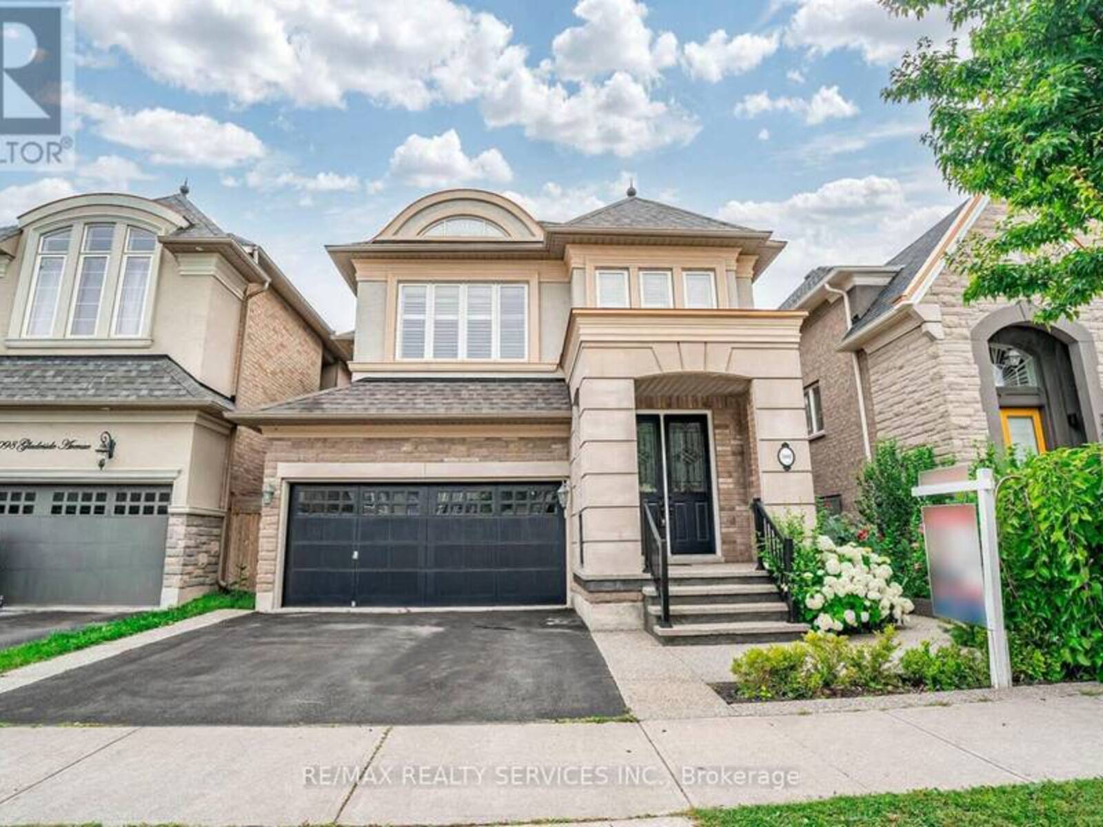 3102 GLADESIDE AVENUE, Oakville, Ontario L6M 0P8