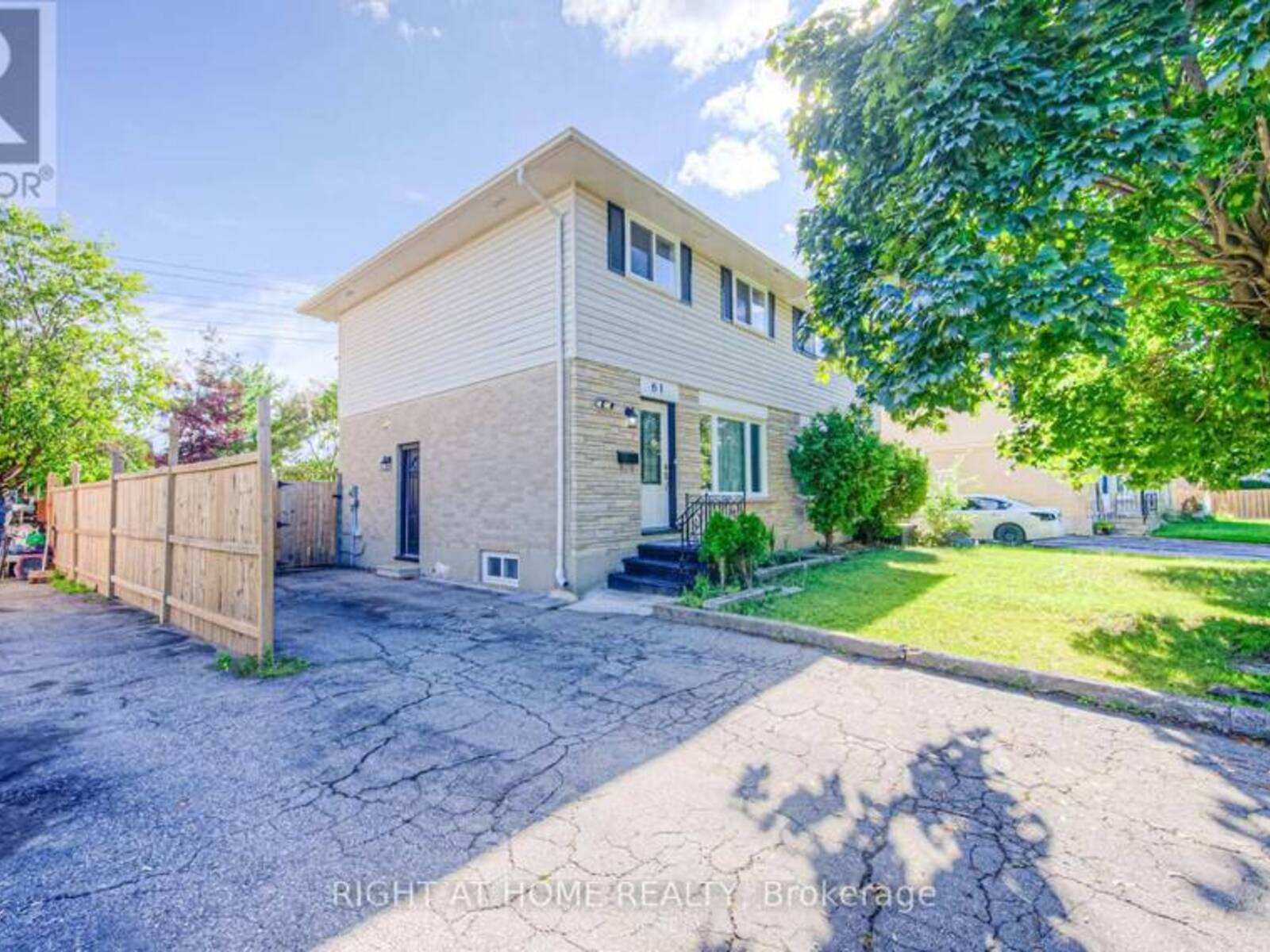 61 WINTER AVENUE, Cambridge, Ontario N1R 5Z7