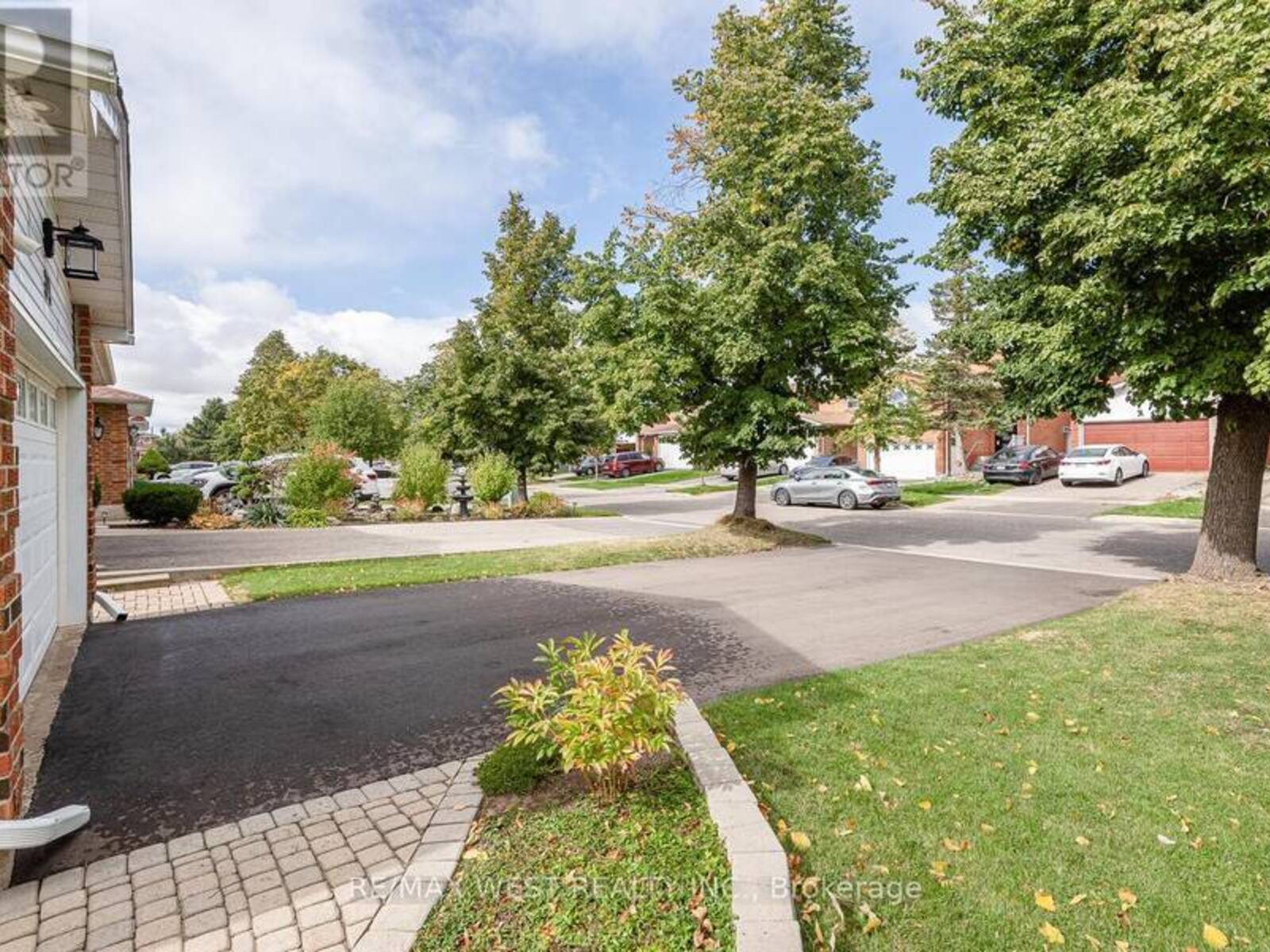 34 ALABASTER DRIVE, Brampton, Ontario L6V 4G8