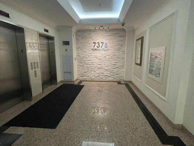 212 - 7378 YONGE STREET Vaughan Ontario, L4J 8J1