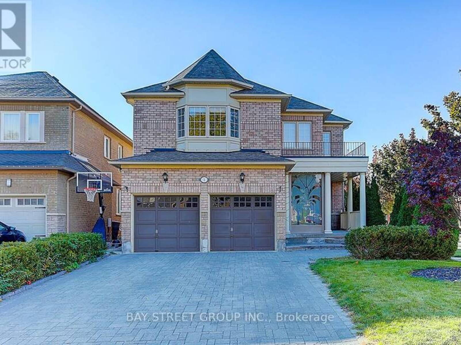 1 FAIR OAKS ROAD, Markham, Ontario L6C 2Z4