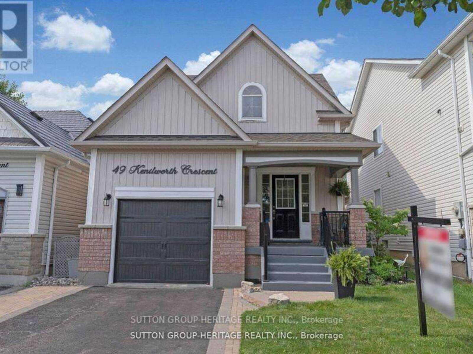 49 KENILWORTH CRESCENT, Whitby, Ontario L1M 2M6