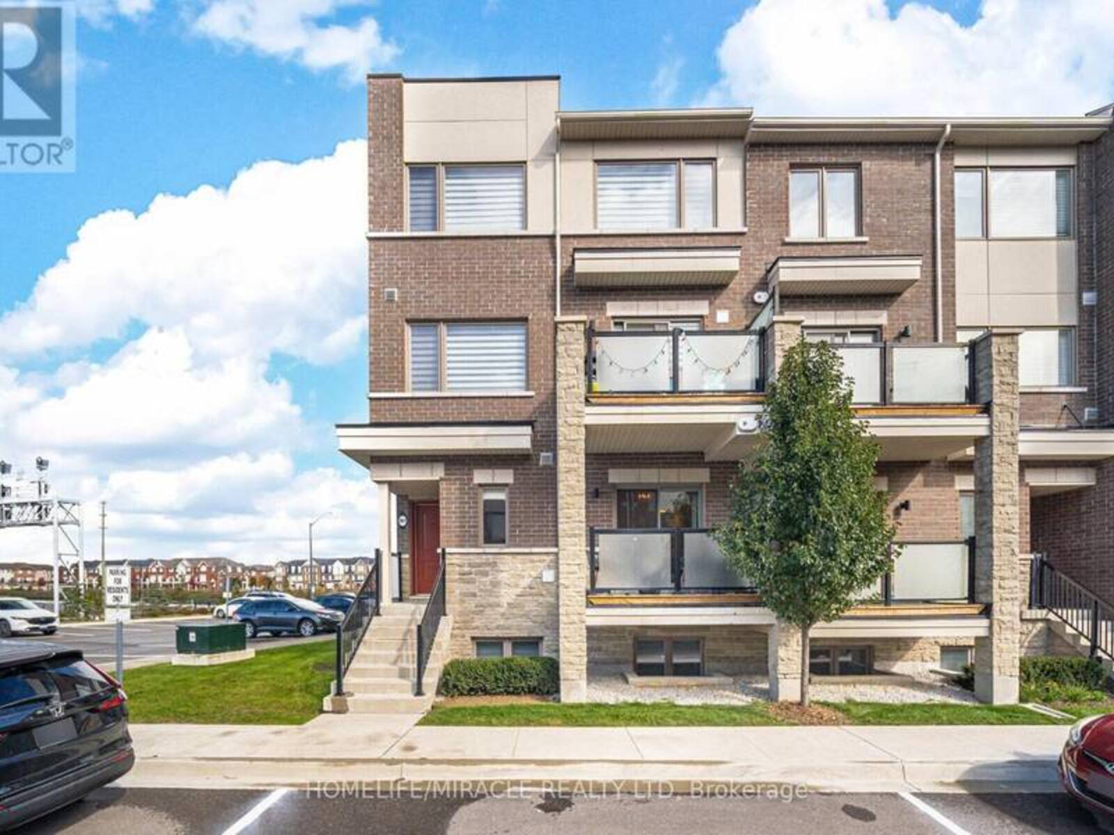 1 - 240 LAGERFELD DRIVE, Brampton, Ontario L7A 5G9