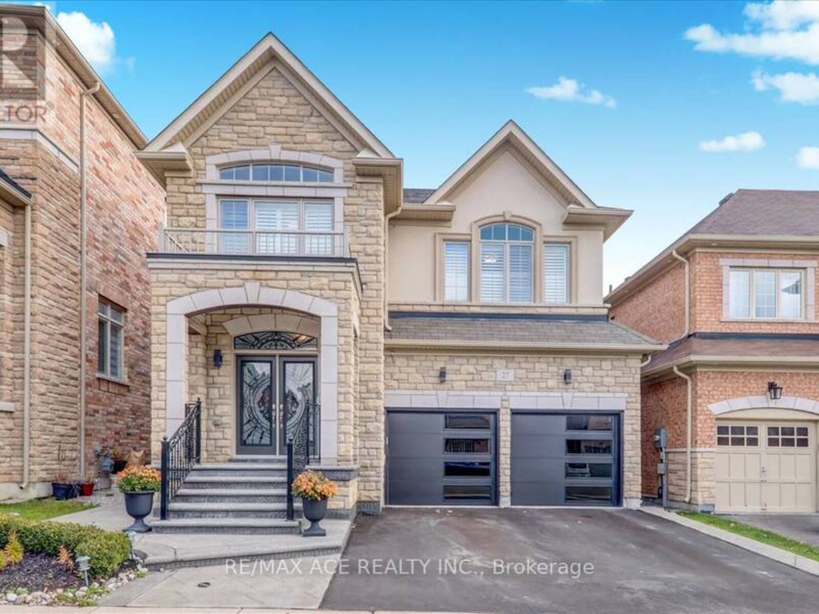 27 FIELDSTONE LANE AVENUE, Caledon, Ontario L7C 4A2