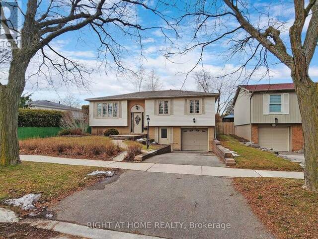 22 PENWICK CRESCENT Richmond Hill Ontario, L4C 5B4