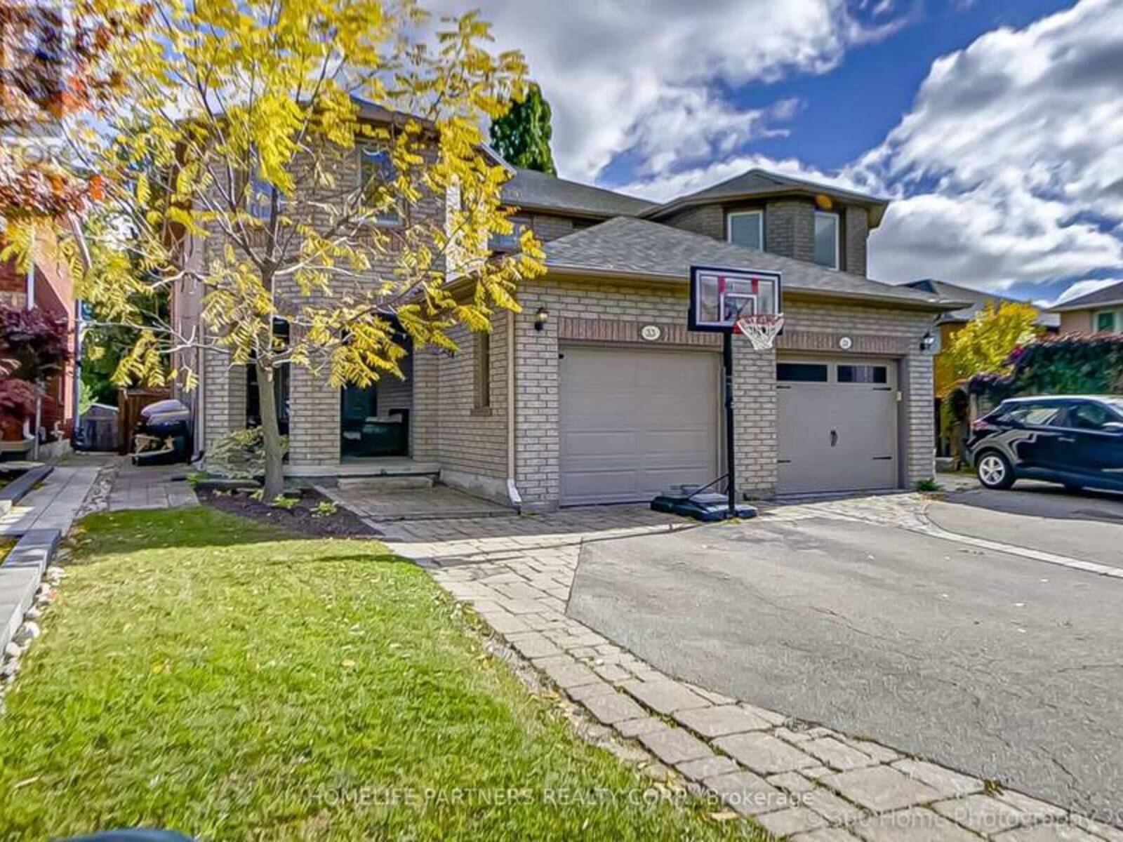 33 PARKFIELD COURT, Vaughan, Ontario L4L 9E5