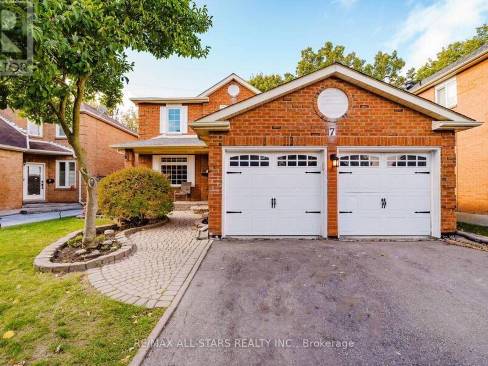 7 CONISTAN ROAD, Markham, Ontario L3R 8J6