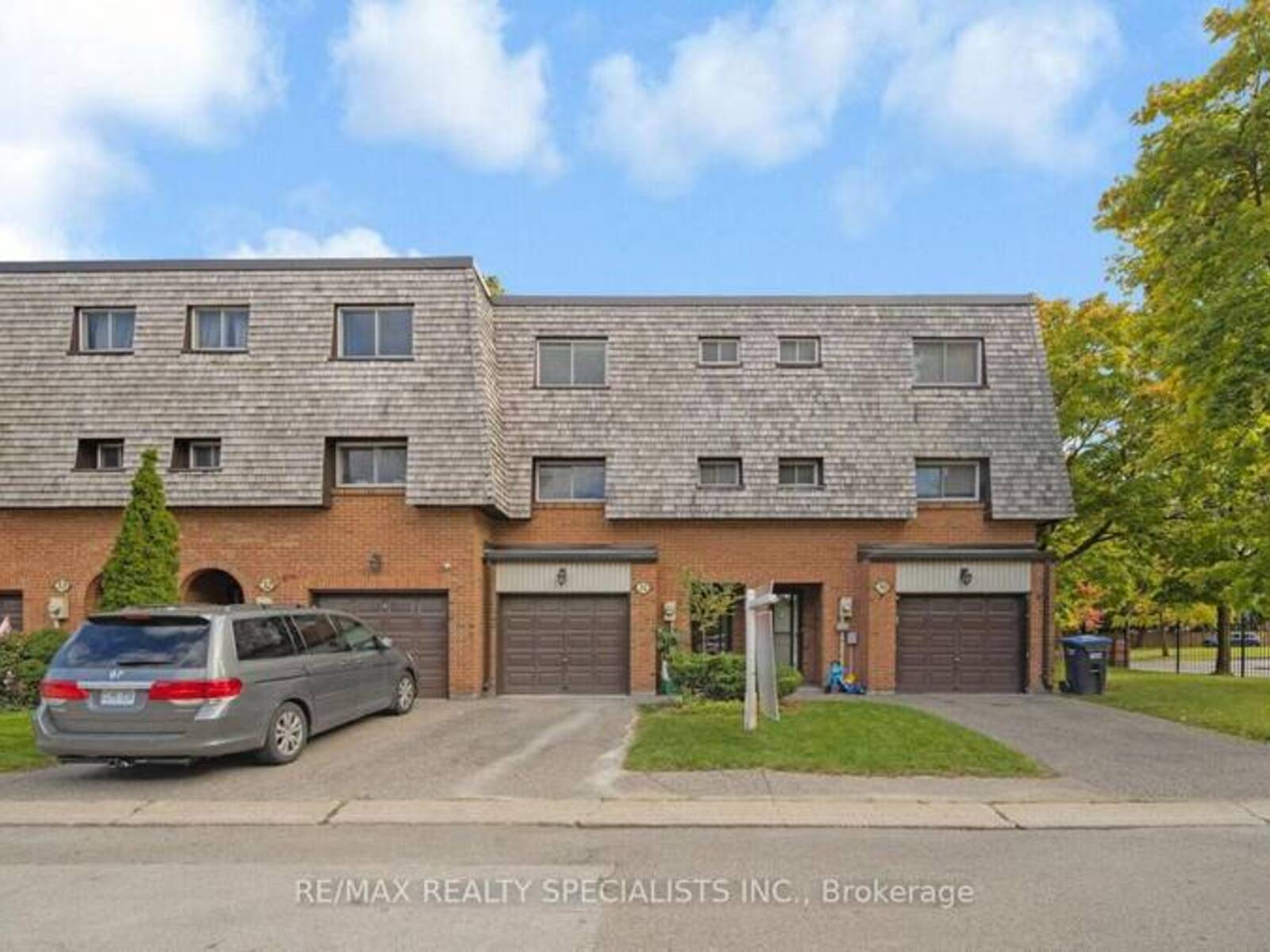 31 BRIAR PATH, Brampton, Ontario L6T 2A3