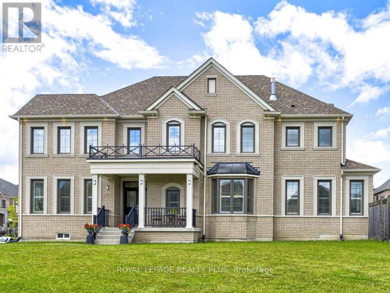 CRES - 67 TESLA CRESCENT, East Gwillimbury, Ontario L9N 0T3