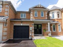 151 DOWNEY CIRCLE Aurora Ontario, L4G 7G1