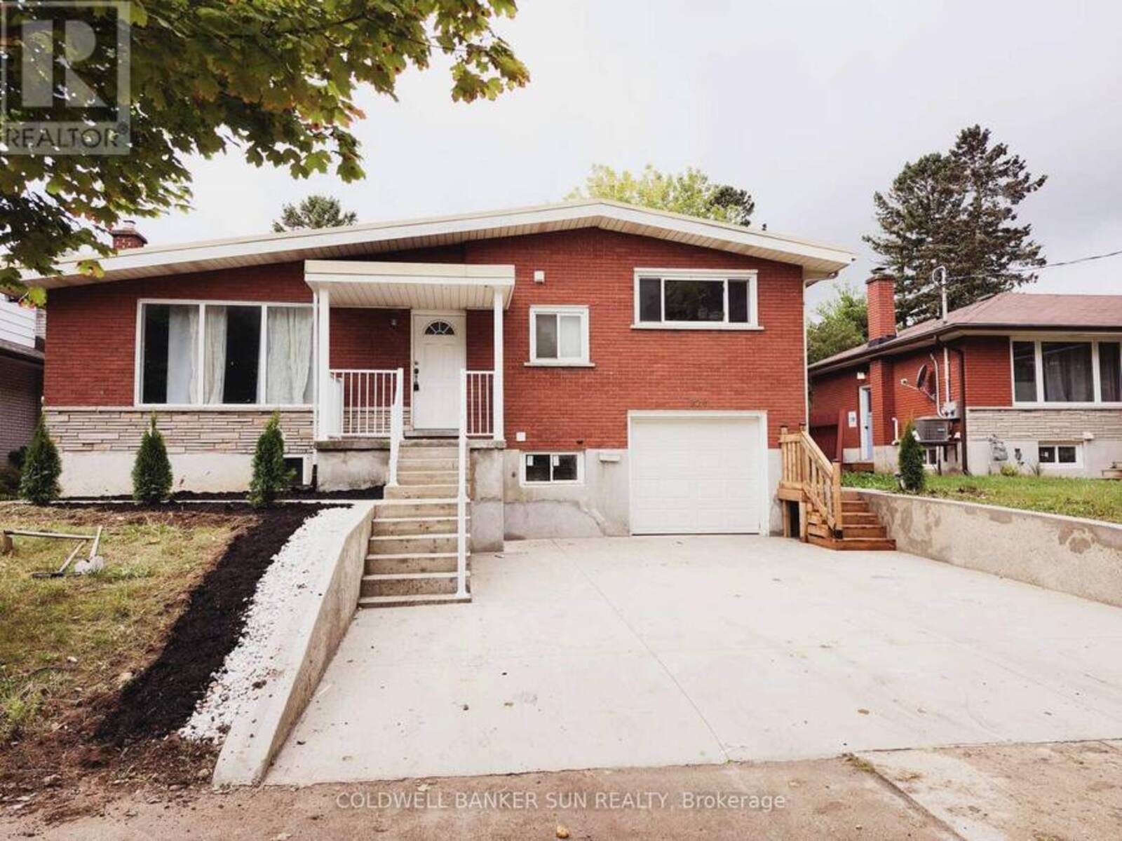 324 ROSEMOUNT DRIVE, Kitchener, Ontario N2B 1R8