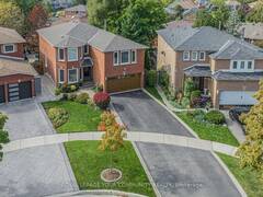 1177 EWING CRESCENT Mississauga Ontario, L5V 1C1