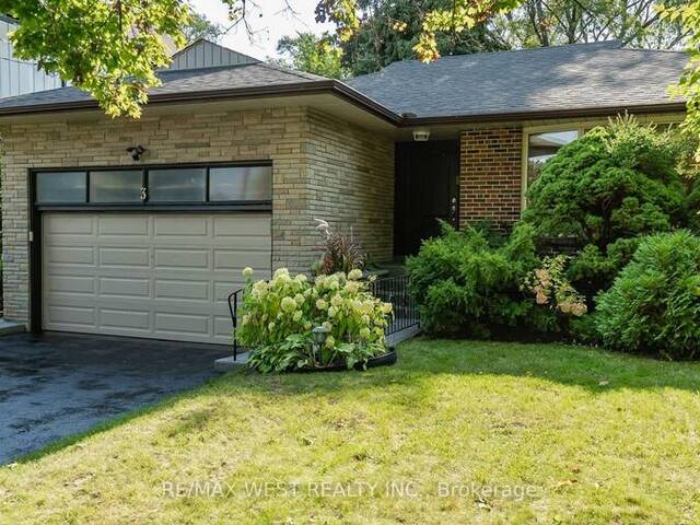 3 HUMBER RIDGE DRIVE Toronto Ontario, M8Y 1Z9