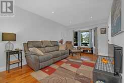 15 MOIR CRESCENT | Barrie Ontario | Slide Image Nine