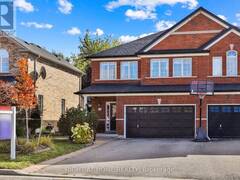 58 STARR CRESCENT Aurora Ontario, L4G 7X3