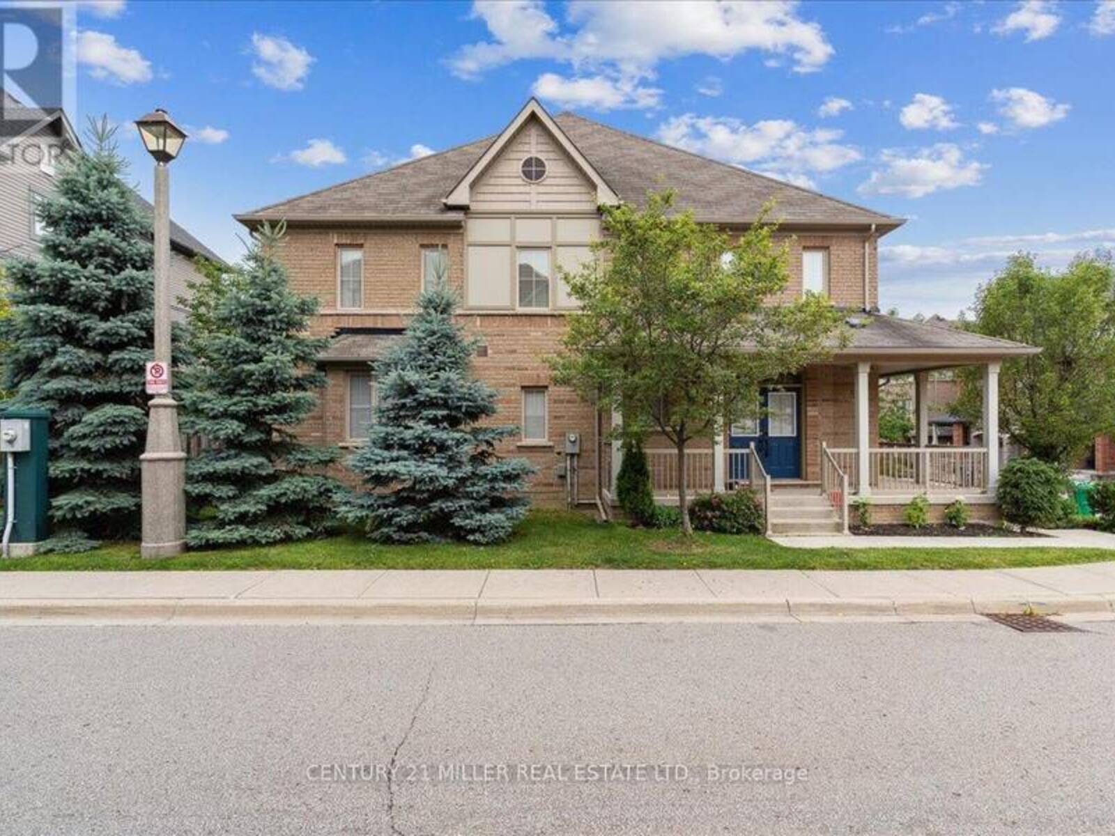 52 - 27 CEDAR LAKE CRESCENT, Brampton, Ontario L6Y 0P9