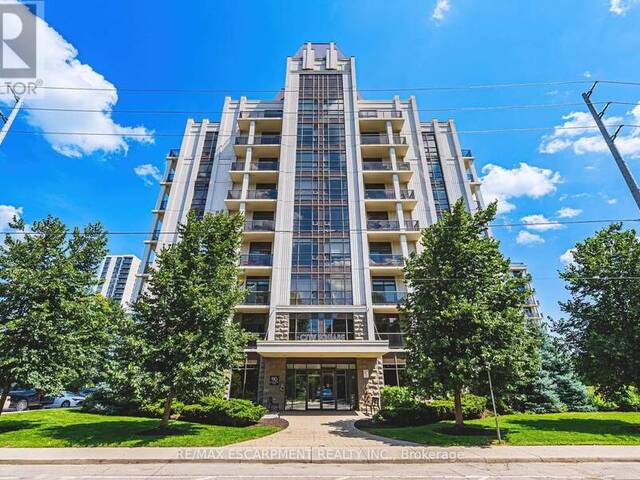 802 - 90 CHARLTON AVENUE W Hamilton Ontario, L8P 0B4