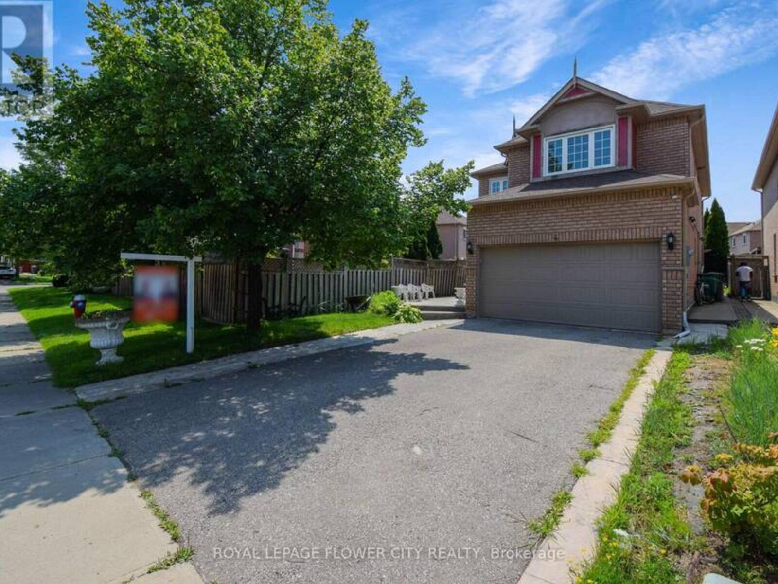 4 CHADWICK STREET, Brampton, Ontario L6Y 4Y6