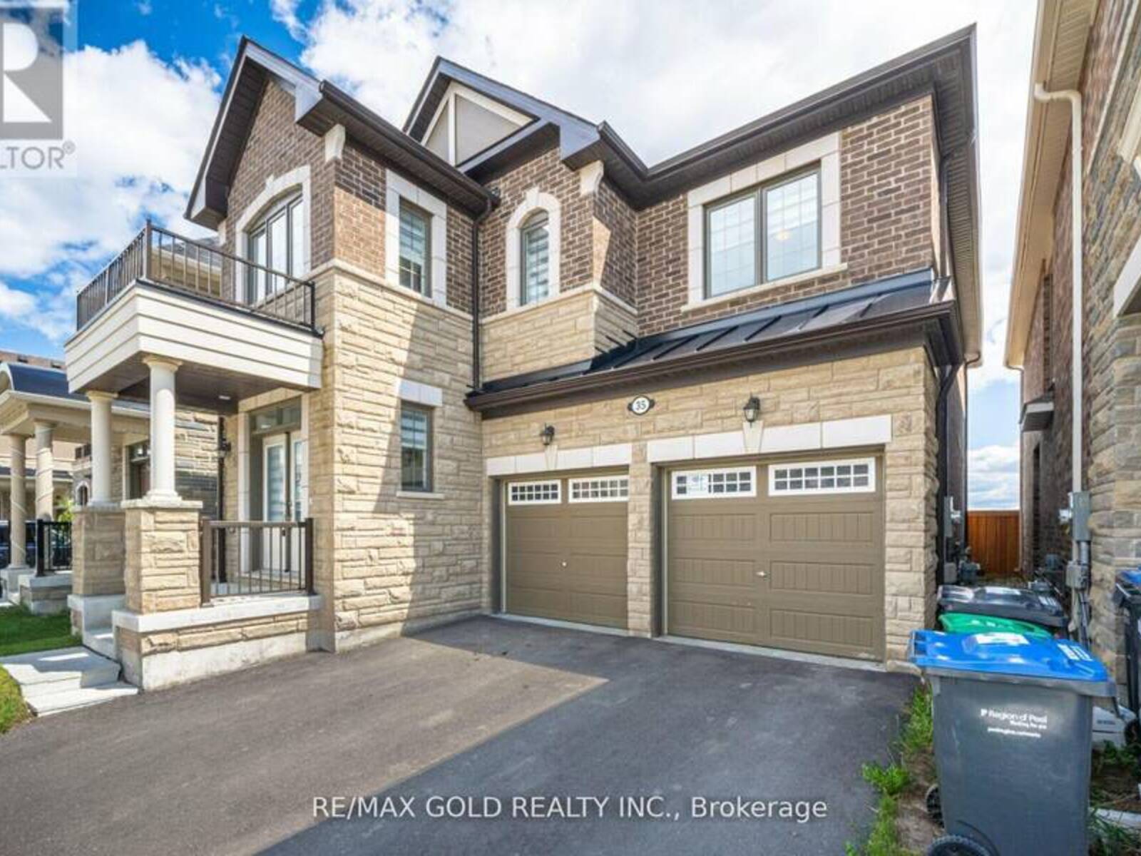 35 EBERLY WOODS DRIVE, Caledon, Ontario L7C 4J2