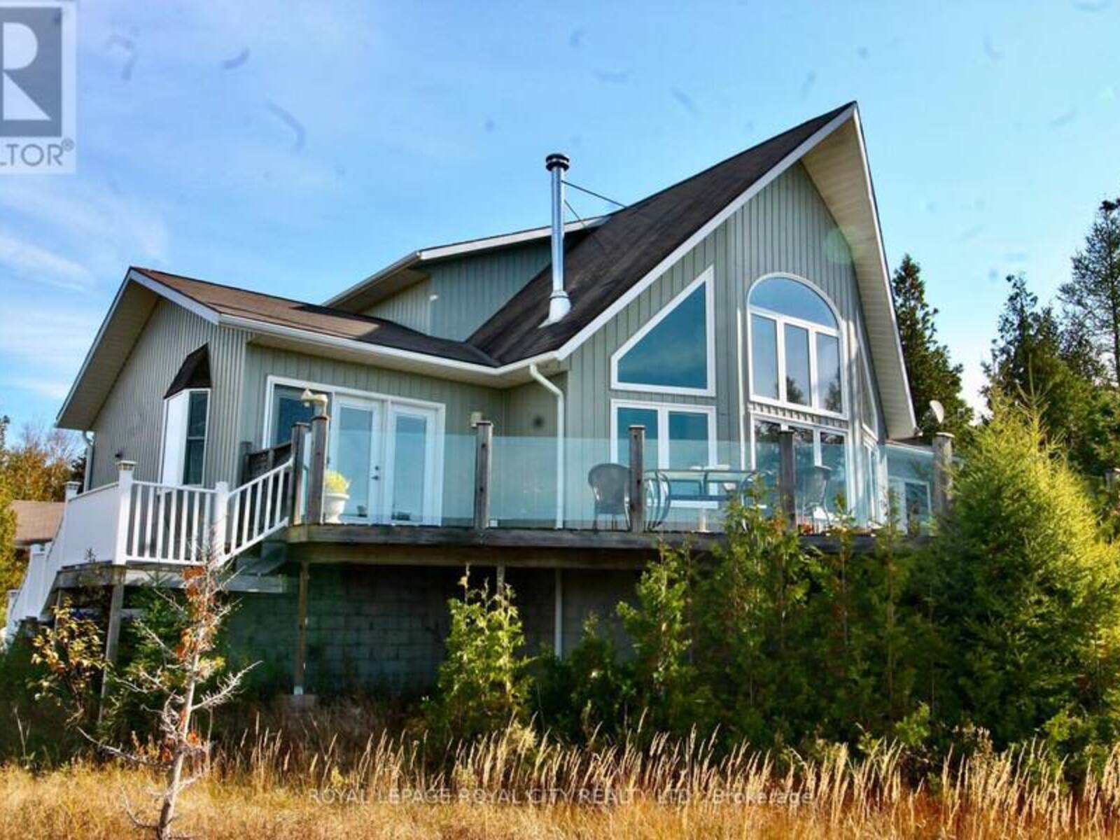 211 EAGLE DRIVE, Northern Bruce Peninsula, Ontario N0H 2R0