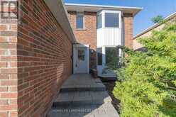 92 HUNTINGTON PARK DRIVE | Markham Ontario | Slide Image Two