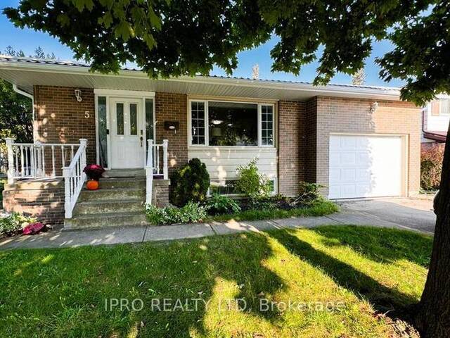 5 PARKEND AVENUE Brampton Ontario, L6Y 1B3