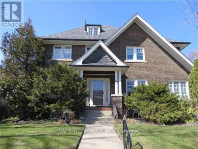 98 DAWLISH AVENUE Toronto Ontario, M4N 1H1