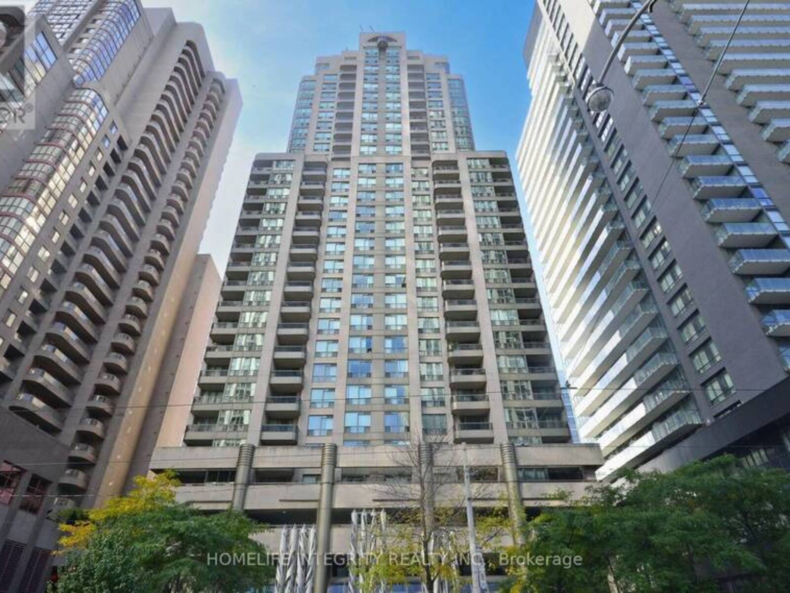 701 - 750 BAY STREET, Toronto, Ontario M5G 1N6