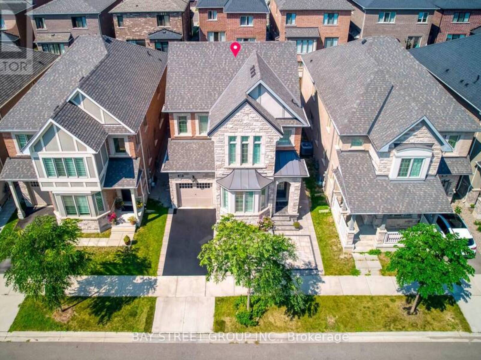 369 DAHLIA TRAIL, Oakville, Ontario L6M 1L5