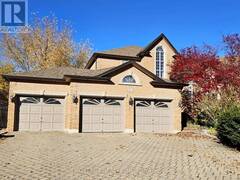 34 THOMSON CREEK BOULEVARD Vaughan Ontario, L4H 1B7