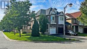 27 BOXHILL ROAD | Markham Ontario | Slide Image Two