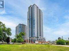 1906 - 15 WELLINGTON STREET S Kitchener Ontario, N2A 4L2