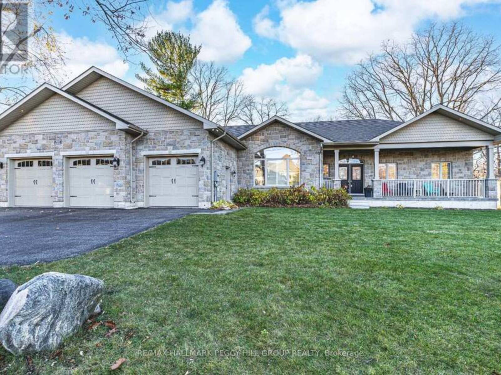 392 COX MILL ROAD, Barrie, Ontario L4N 7S8