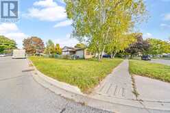 44 OREN BOULEVARD | Barrie Ontario | Slide Image Thirty-one