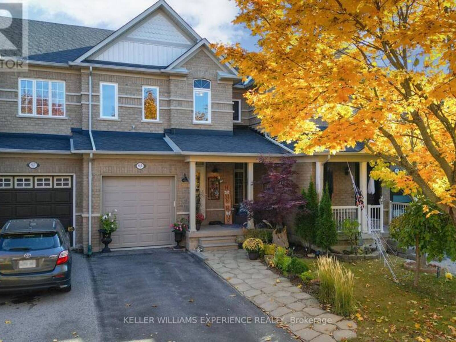 63 WATKINS GLEN CRESCENT, Aurora, Ontario L4G 7S6